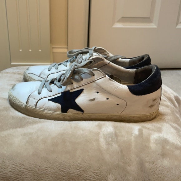 Golden Goose Sneakers - Picture 3 of 11